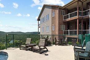 Stone Cliff Relaxation w/ Resort Amenities!