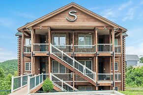 Stone Cliff Relaxation w/ Resort Amenities!