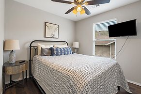 Stonewall Haven - Dual Condos!