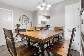 Stonewall Haven - Dual Condos!