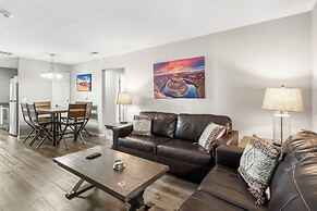 Stonewall Haven - Dual Condos!