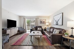 Stonewall Haven - Dual Condos!