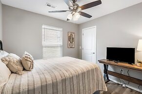 Stonewall Haven - Dual Condos!