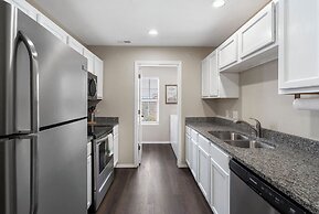 Stonewall Haven - Dual Condos!