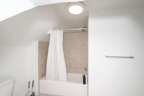 Suites on Main 3