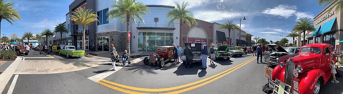 Sunny Daze at Margaritaville