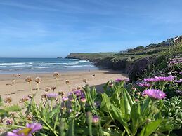 St. Kew Shepherd Huts