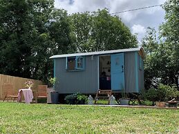 St. Kew Shepherd Huts
