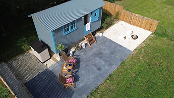 St. Kew Shepherd Huts