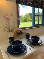 St. Kew Shepherd Huts