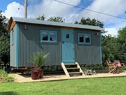 St. Kew Shepherd Huts