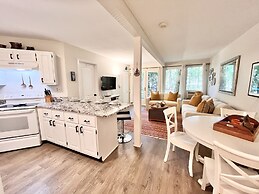 Windmill Cottage at Abbey Springs Near Lake & Shops!