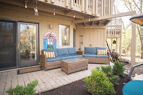 Windmill Cottage at Abbey Springs Near Lake & Shops!