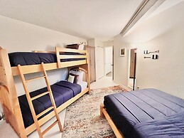 Windmill Cottage at Abbey Springs Near Lake & Shops!