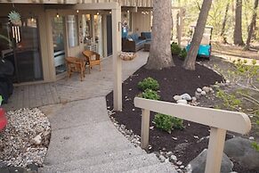 Windmill Cottage at Abbey Springs Near Lake & Shops!