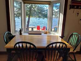 Rustic Pines Waterfront Cottage Clear Water