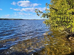 Rustic Pines Waterfront Cottage Clear Water