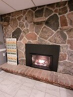 Whispering Pines Riverside Getaway