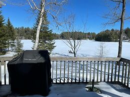 Bear Essentials Lakefront Hideaway