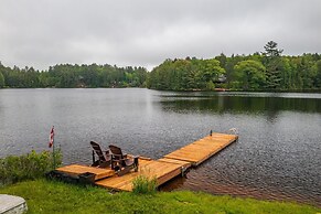 Bear Essentials Lakefront Hideaway