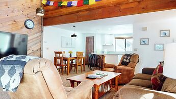 Mammoth Hygge - Centrally Located!