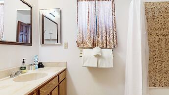 Mammoth Hygge - Centrally Located!