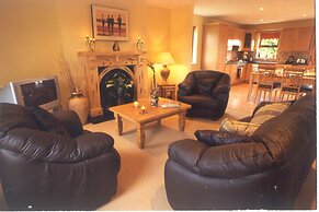 Holiday Home With View of Kenmare Bay Estuary