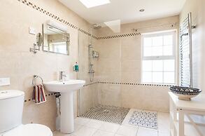 Beechlawn Overlooking Kenmare Bay