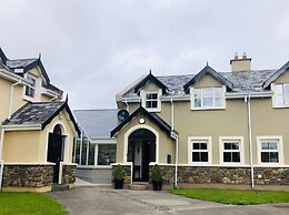 3 Bedroomed House Minutes Walk From Kenmare Town