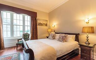 Beautifully Restored Soldier s Barracks to Sleep 10 People