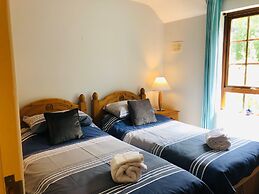 3 Bedroomed Home Just 15 Mins Walk From Kenmare Town