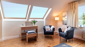 A Split-level Spacious Home With sea Mountain Views