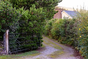 A Split-level Spacious Home With sea Mountain Views