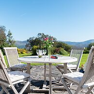 A Split-level Spacious Home With sea Mountain Views