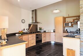 A Split-level Spacious Home With sea Mountain Views