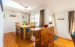 Large House With Adjoining Cottage Close to Waterville