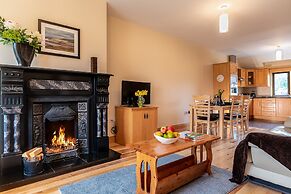 2 Bedroomed Home Just Steps From Kenmare Town