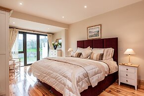 2 Bedroomed Home Just Steps From Kenmare Town