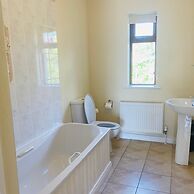 3 Bedroom Home 15 Mins Drive From Kenmare Town