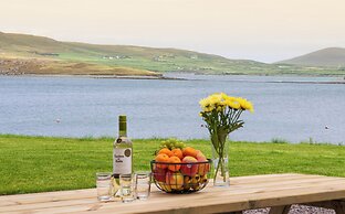 Luxury 4 Bedroom Holiday Home Overlooking the sea on Valentia Island