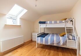 Luxury 4 Bedroom Holiday Home Overlooking the sea on Valentia Island