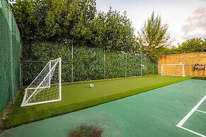 Villa Dubai - 6 BR Tennis BKB Ct Soccer Fld