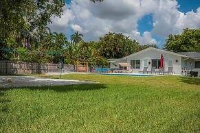 Boho Villa 4BR Villa With Canal View Sand VB CT