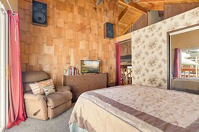 Blue Jay Chalet Unit#5