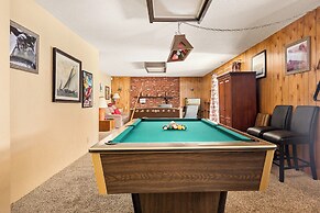 Blue Jay Chalet Unit#5