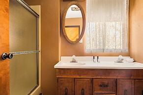 Blue Jay Chalet Unit#5