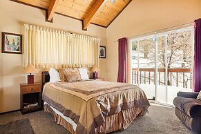 Blue Jay Chalet Unit#5