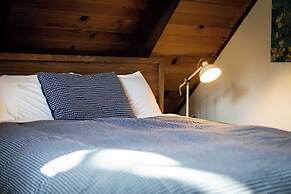 Christmas Valley Chalet Tahoe Adventure Awaits!