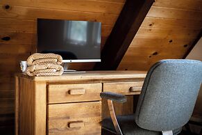 Christmas Valley Chalet Tahoe Adventure Awaits!