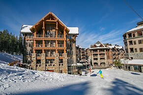 Cozy Northstar Ski Resort Condo